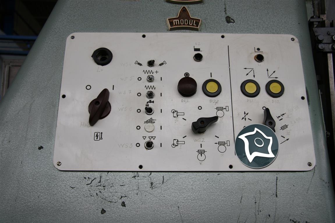 Зубофрезерный вертикальный станок WMW Modul ZFWZ 500x8