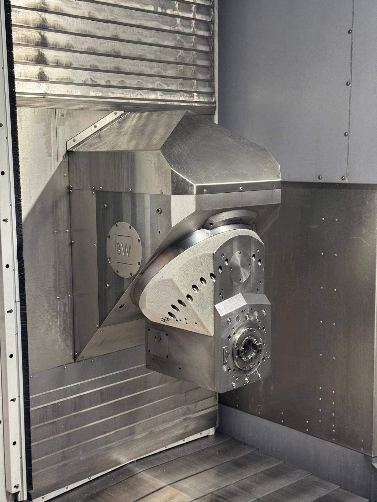 5-осевой обрабатывающий центр BURKHARDT+WEBER MCX 1000 HVP-ID17892