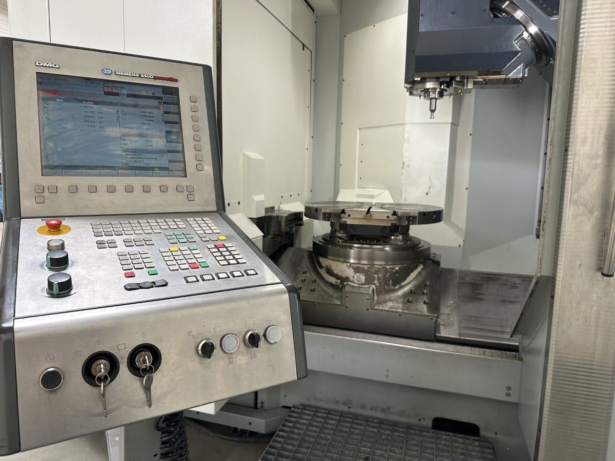 5-осевой универсальный обрабатывающий центр DMG DMC 80 FD duoBLOCK-ID17739