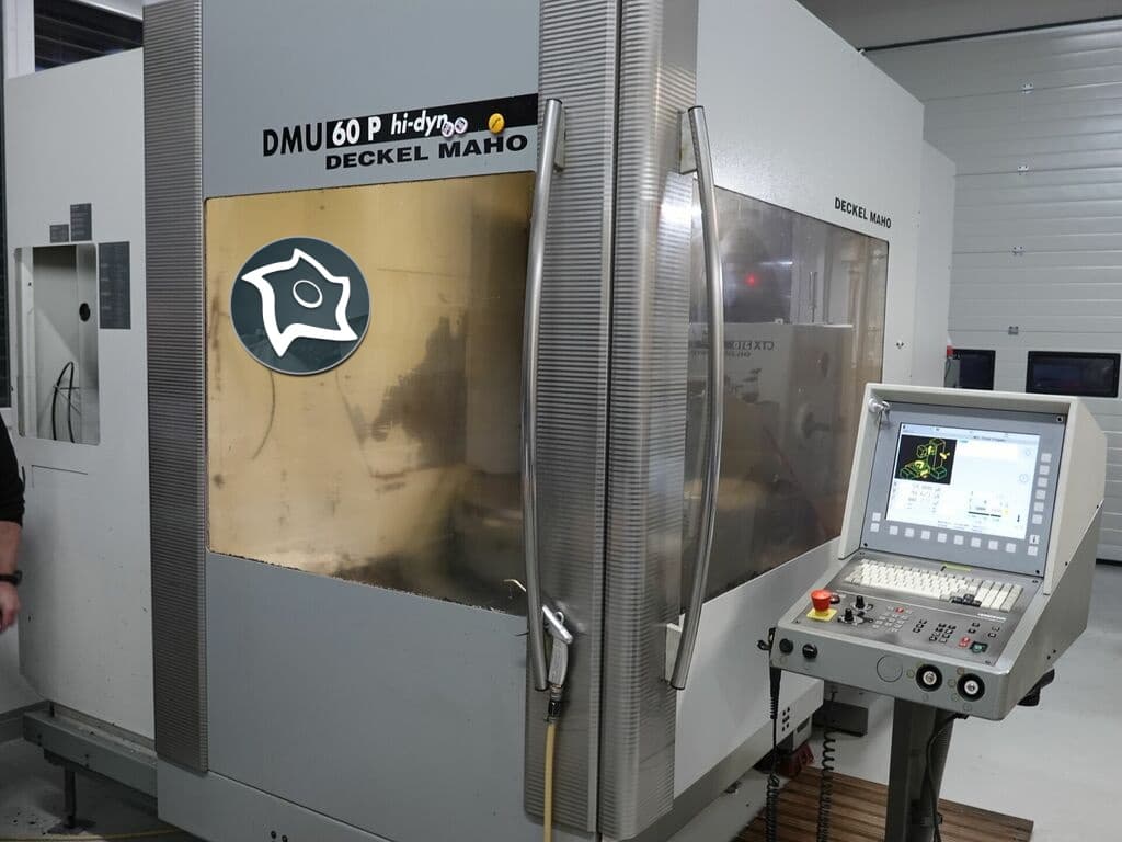 5-осевой универсальный обрабатывающий центр с ЧПУ DECKEL MAHO DMU 60 P hi-dyn-ID14012