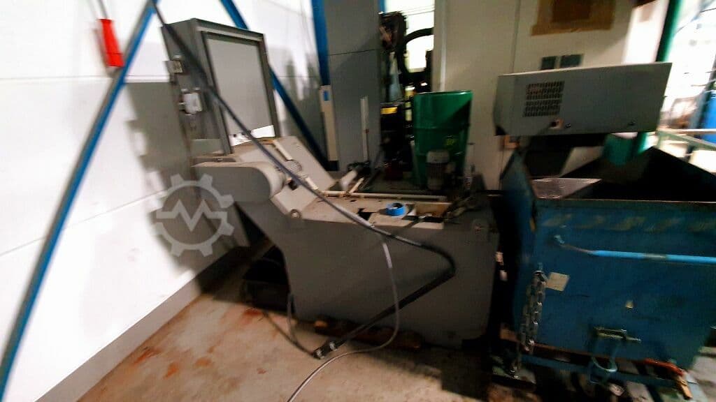 5-осевой вертикально-фрезерный станок с ЧПУ Deckel Maho DMU 50-ID14817