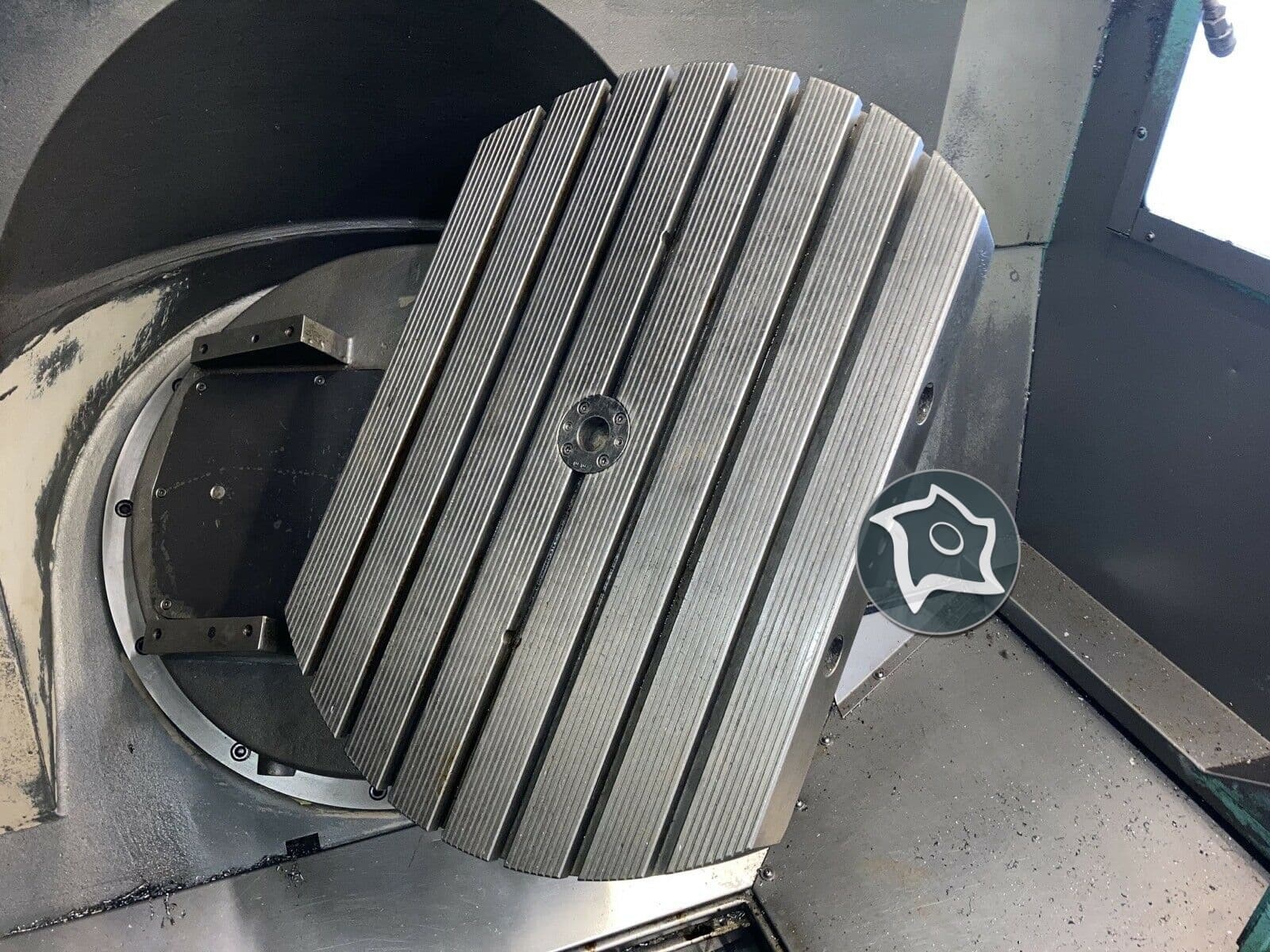 5-осевой вертикально-фрезерный станок с ЧПУ Deckel Maho DMU 70 V-ID14913