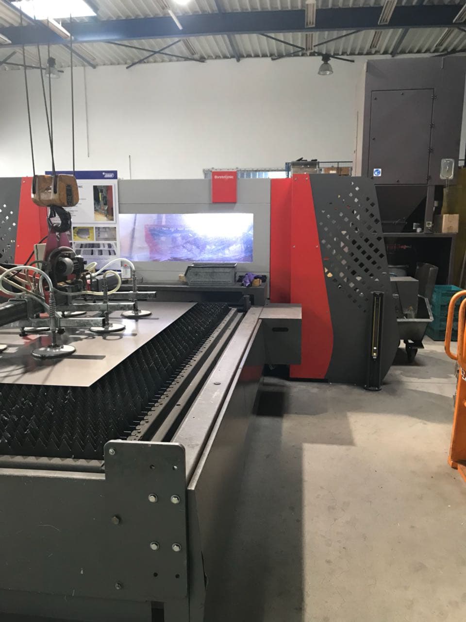 Автоматизированный комплекс для лазерной резки с ЧПУ BYSTRONIC ByAutonom 3015-ID17435