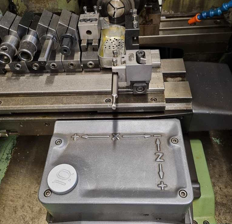 Чистовой токарный станок SPINNER BK - CNC-ID17361