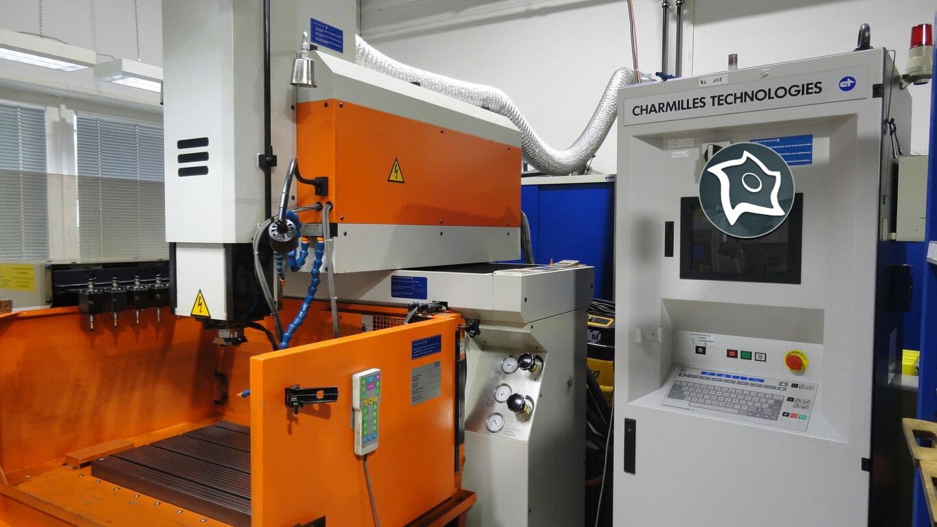Электроэрозионный прошивной станок с ЧПУ AGIE CHARMILLES Roboform 40-ID16012