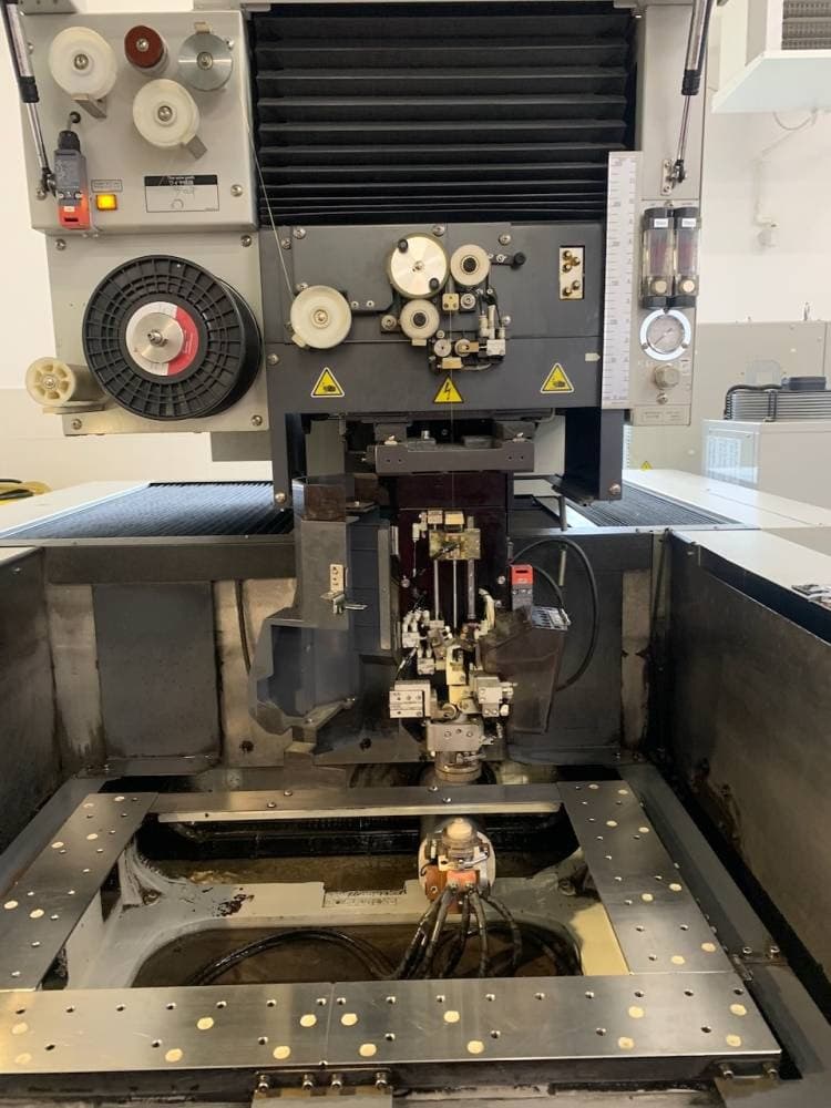 Электроэрозионный проволочно-вырезной станок MITSUBISHI ELECTRIC MV 2400 S-ID17897