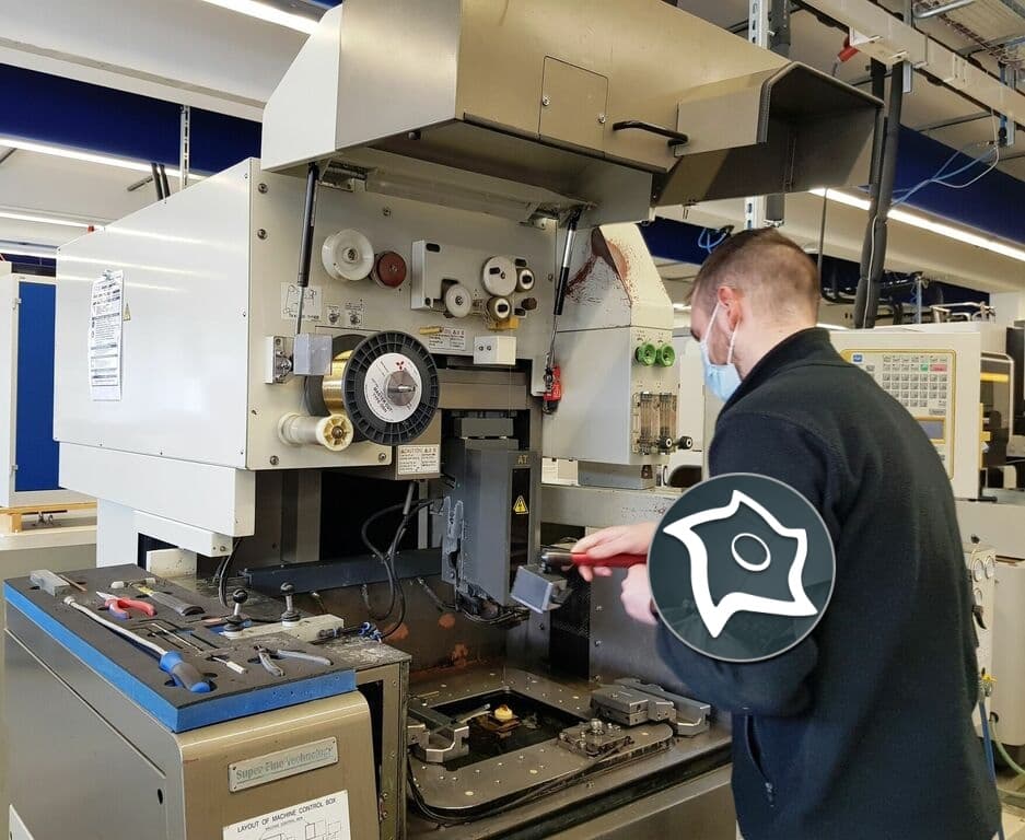 Электроэрозионный проволочно-вырезной станок Mitsubishi FA 10 P-ID14530