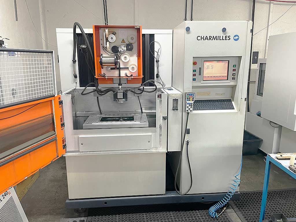Электроэрозионный станок Charmilles ROBOFIL 240SL-ID17480