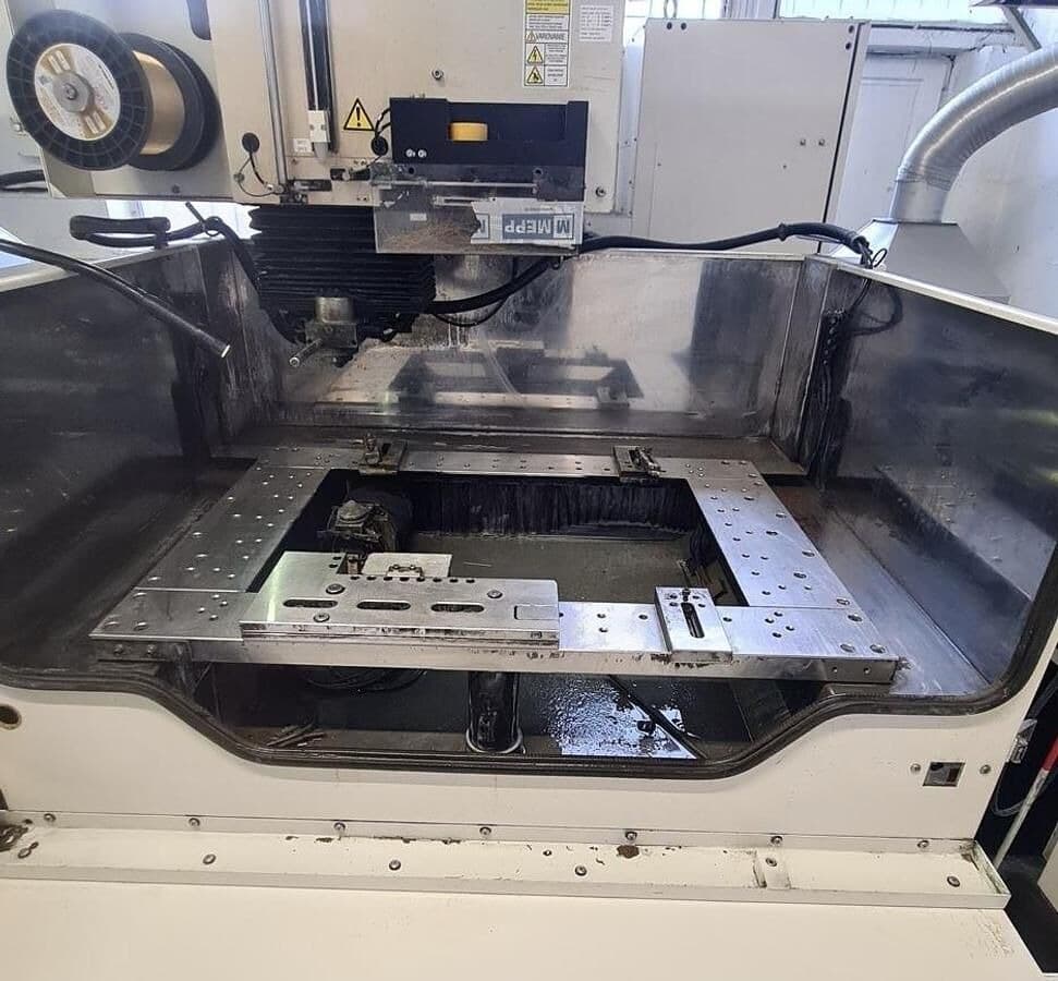 Электроэрозионный станок Fanuc Robocut C 600 i-ID17963