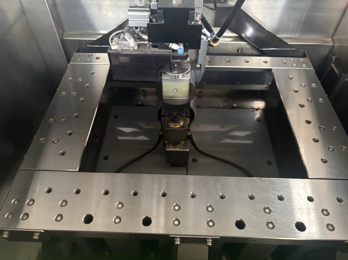 Электроэрозионный станок SODICK VL400Q-ID18004