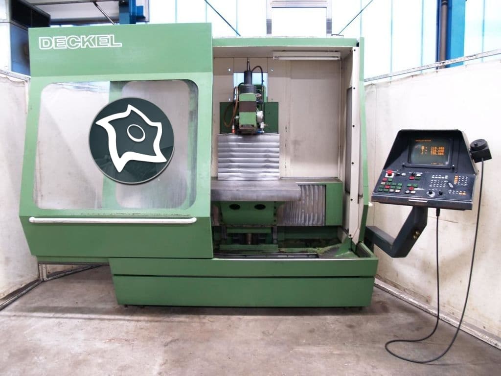 Фрезерный станок с ЧПУ универсальный DECKEL FP 4 CC-ID10947