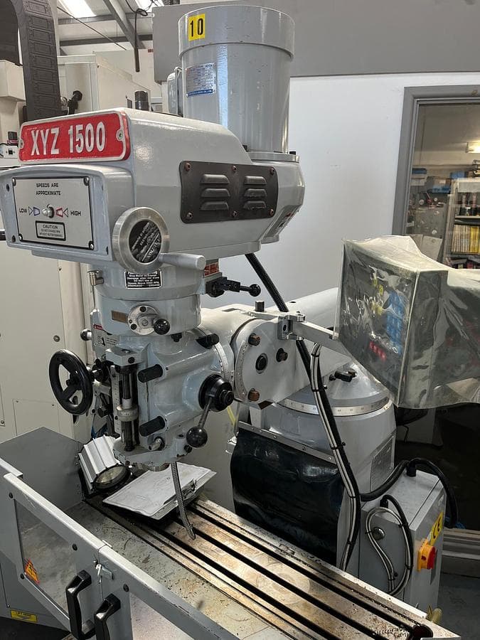 Фрезерный станок с ЧПУ XYZ KRV 1500-ID17464