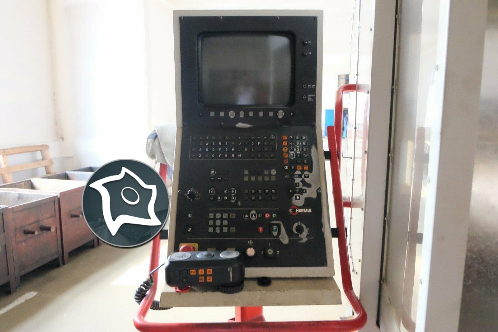 Фрезерный универсальный станок с ЧПУ HERMLE UWF 902 H-ID14214