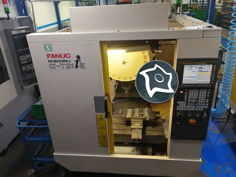 Фрезерный вертикальный станок с ЧПУ FANUC ROBODRILL ALPHA T21i E -ID11299