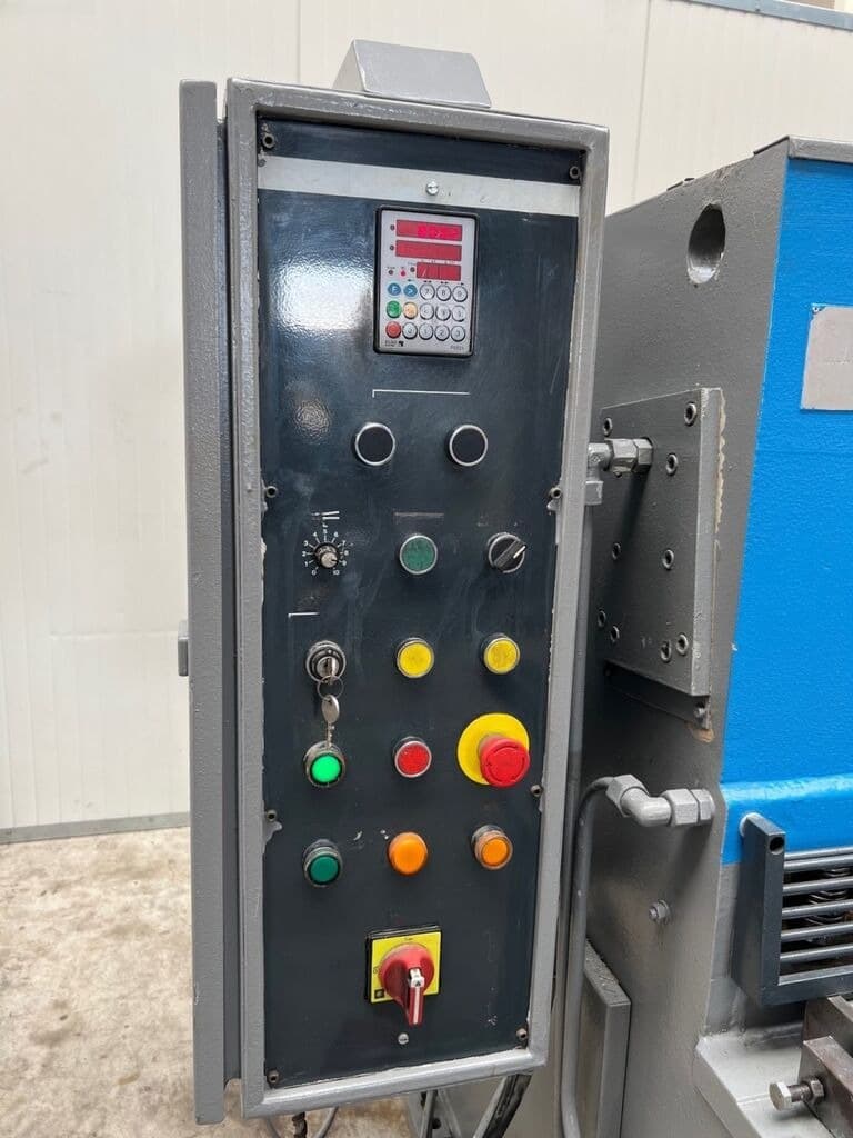 Гидравлические гильотинные ножницы Baykal HGL 3100 x 6-ID17864