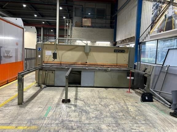 Гидравлические гильотинные ножницы Safan HVR 430-6 -ID17540