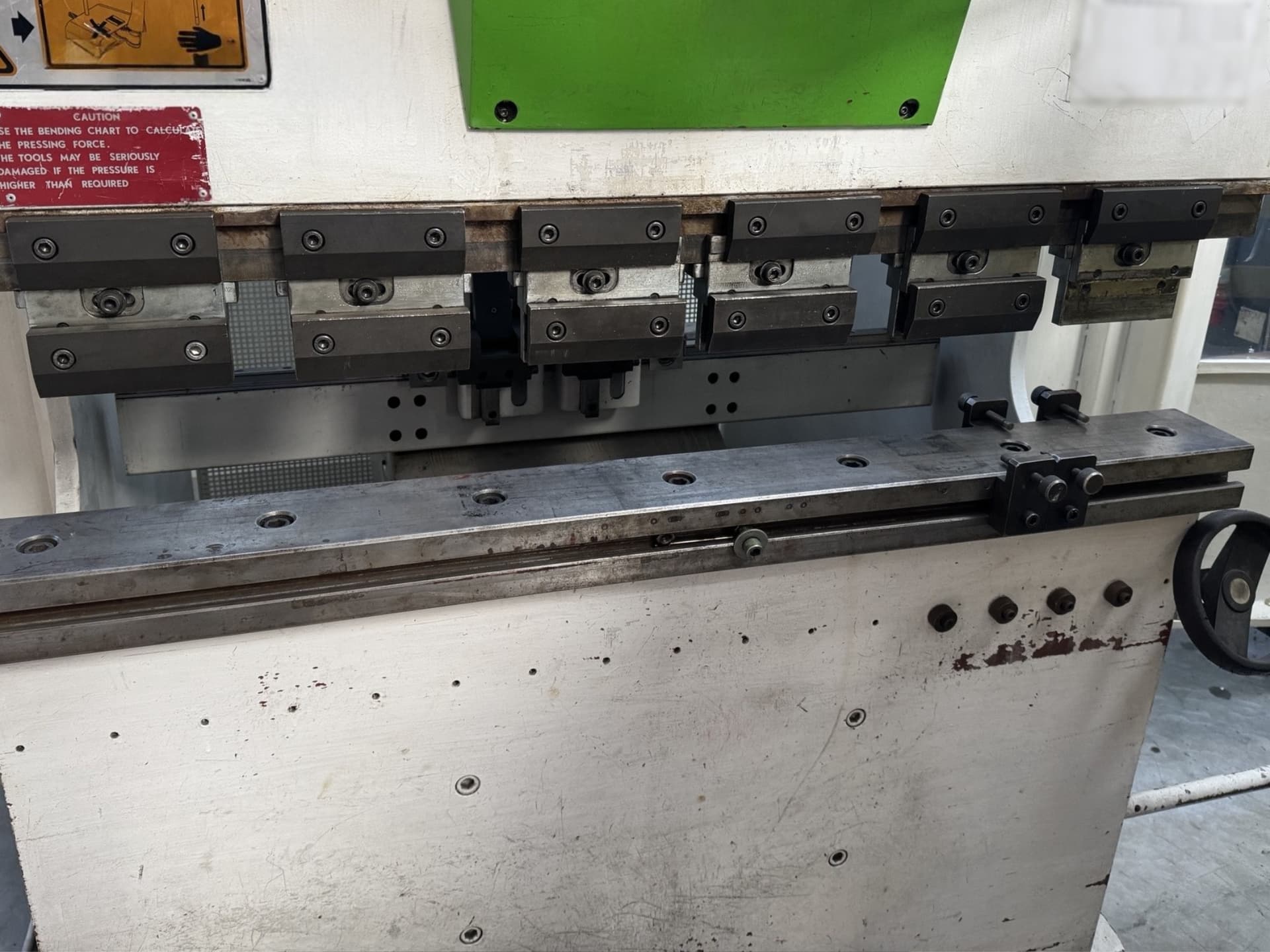 Гидравлический листогибочный пресс ADIRA QHD-2512 PLC-ID17567