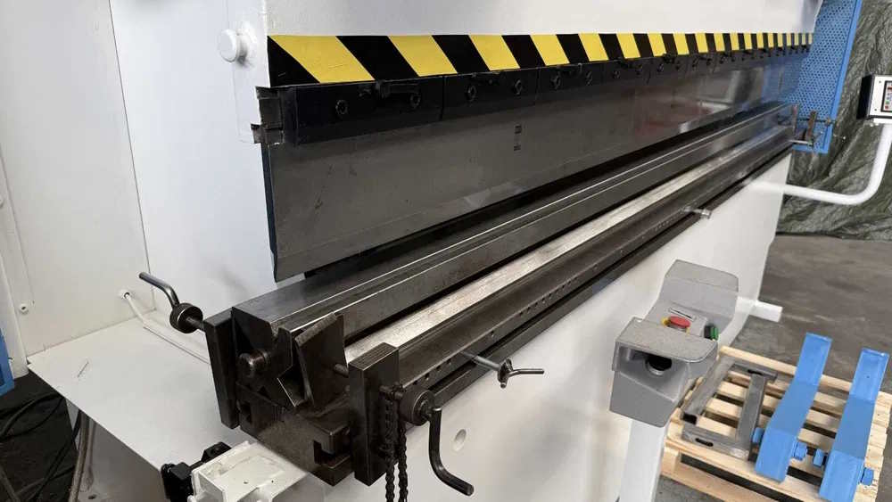 Гидравлический листогибочный пресс LVD PPBL-H-165/30-ID17914