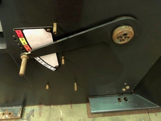 Гильотина Amada GS II 630 с пневматическими задними опорами для листов-ID13580