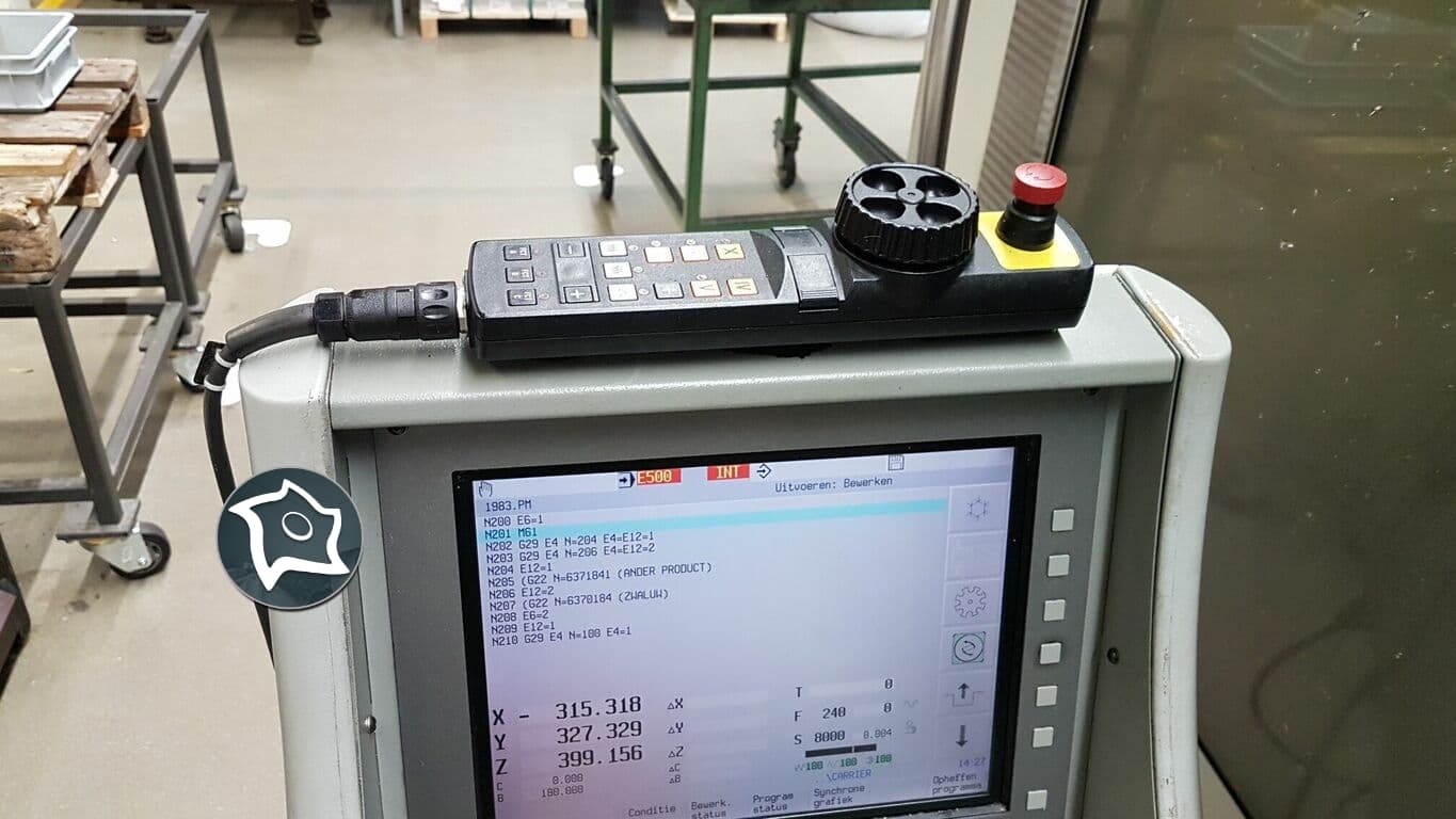 Горизонтально-фрезерный обрабатывающий центр с ЧПУ DMG DECKEL MAHO DMC 60 U HI-DYN-ID12582