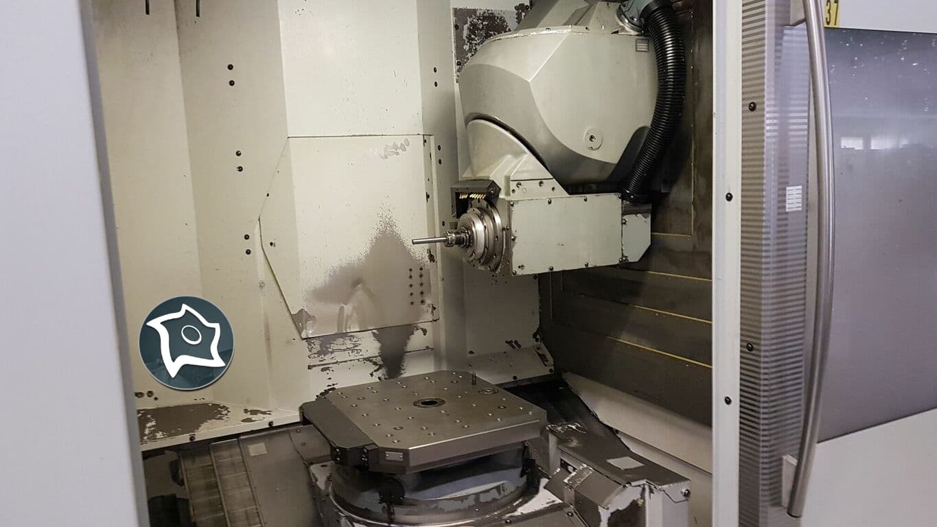 Горизонтально-фрезерный обрабатывающий центр с ЧПУ DMG DECKEL MAHO DMC 60 U HI-DYN-ID12582