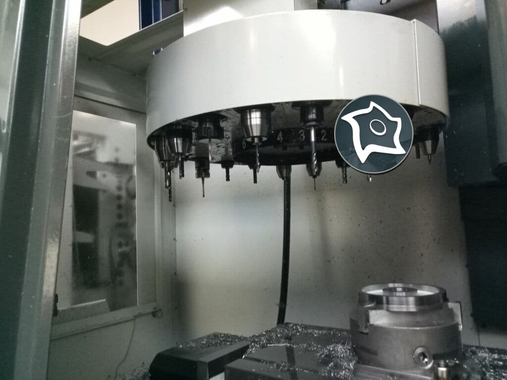 Вертикально-фрезерный обрабатывающий центр с ЧПУ HAAS TM 3P-ID14438