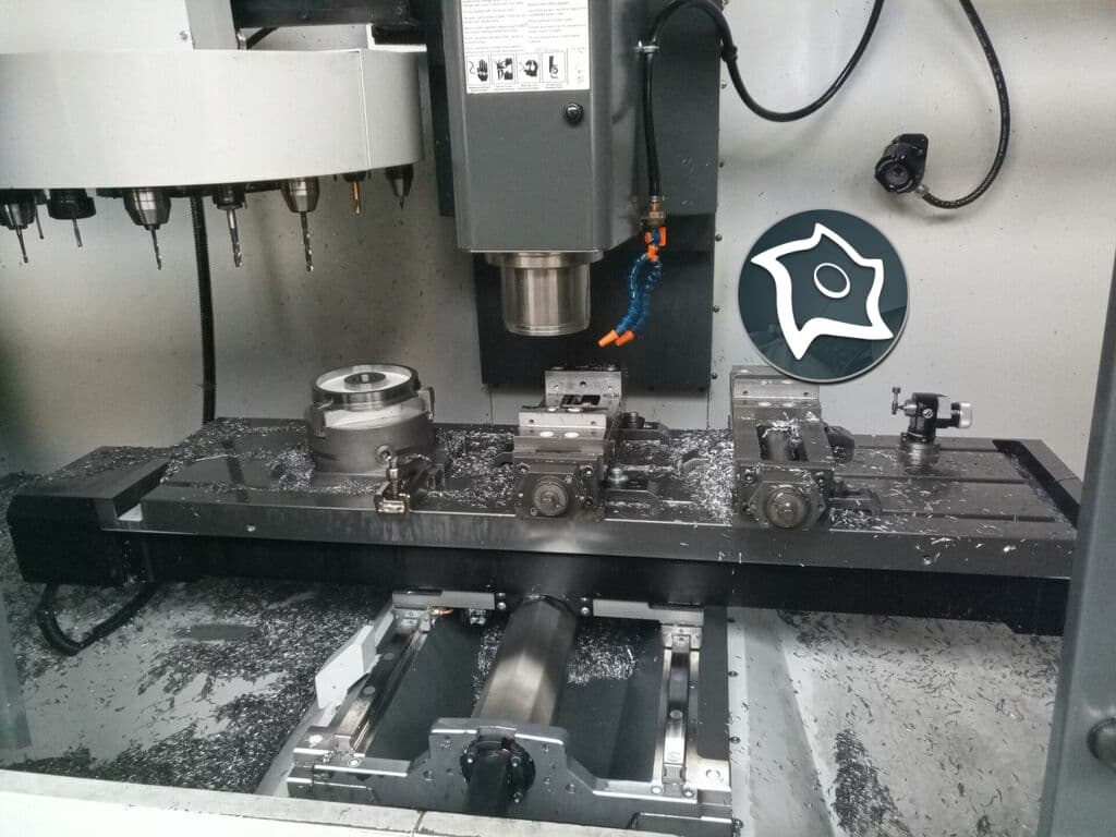 Вертикально-фрезерный обрабатывающий центр с ЧПУ HAAS TM 3P-ID14438