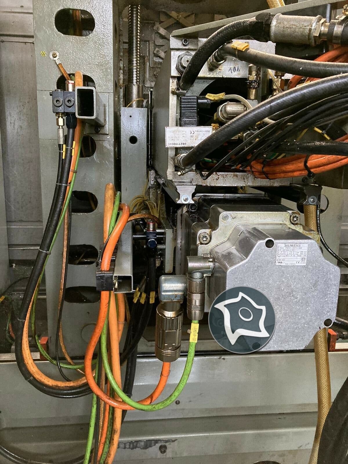 Горизонтально-фрезерный станок с ЧПУ Deckel Maho DMC 50 H -ID14556