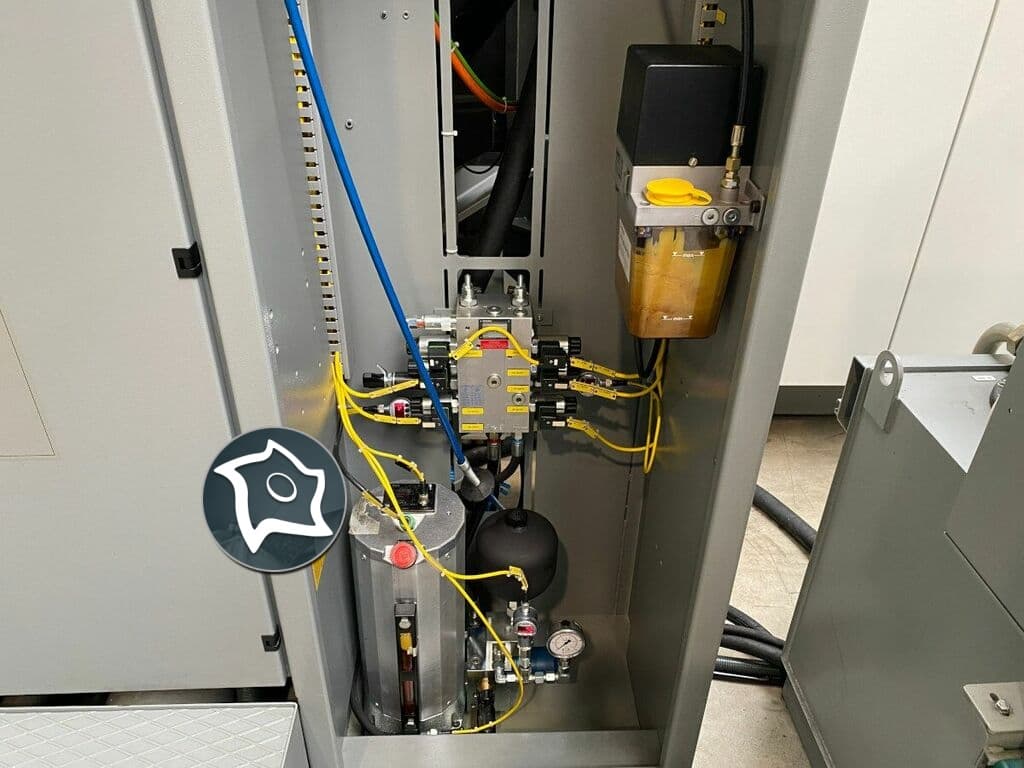 Горизонтально-фрезерный станок с ЧПУ DMG Deckel Maho DMC 55 H duoBLOCK-ID15843