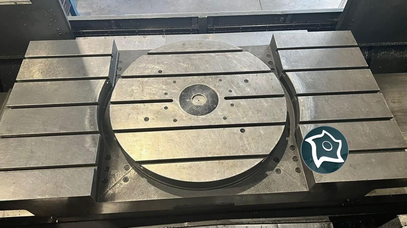 Горизонтально-фрезерный станок с ЧПУ HAAS EC-1600-ID16723