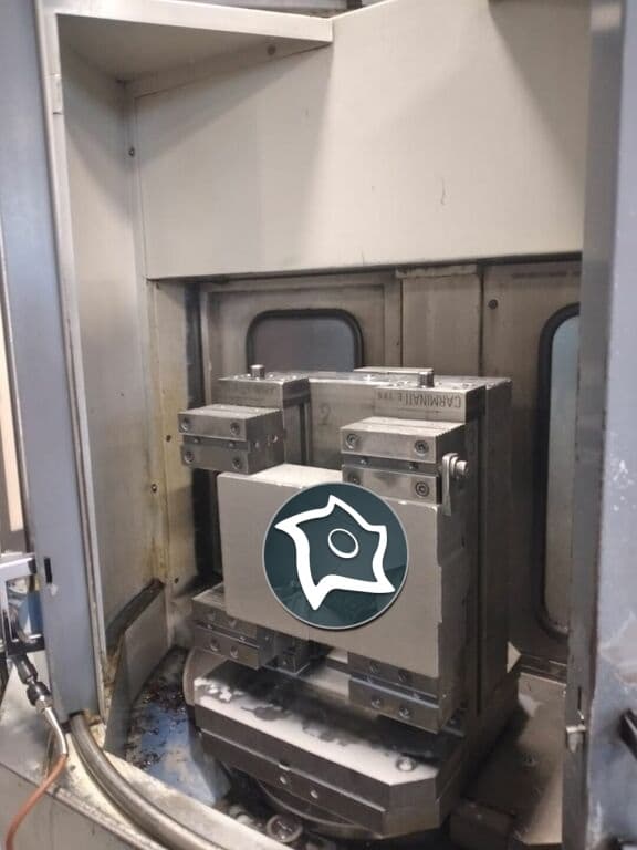 Горизонтально-фрезерный станок с ЧПУ Mazak HTC 400-ID15931