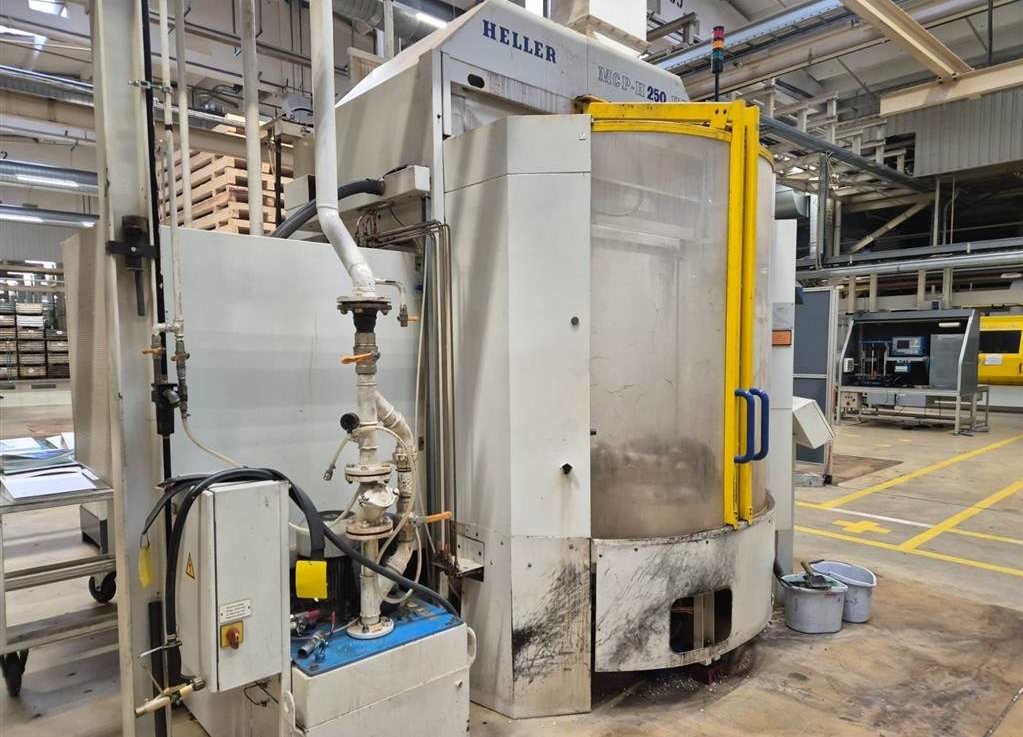 Горизонтальный обрабатывающий центр HELLER MCP-H 250 HS-ID17589