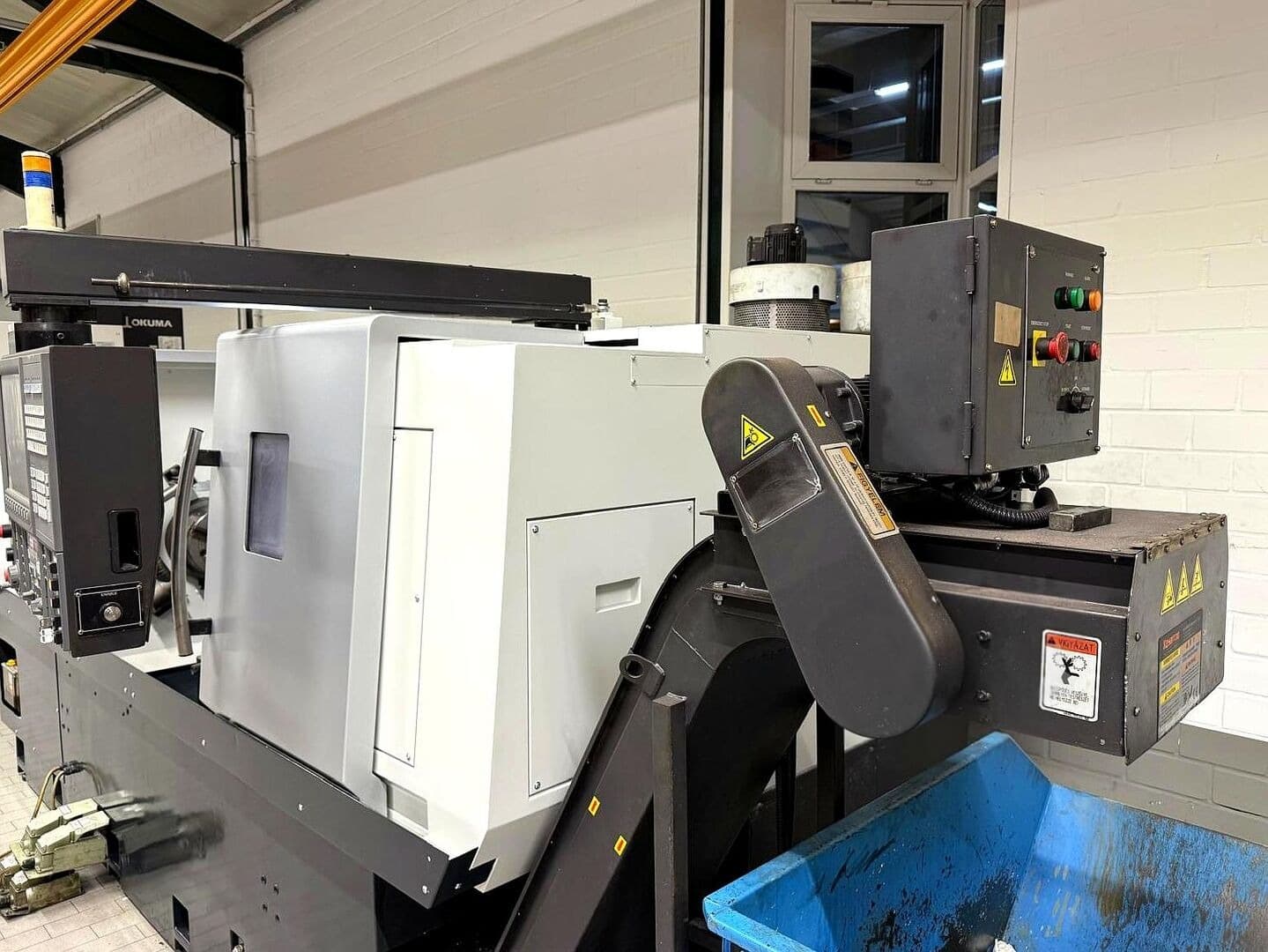 Горизонтальный токарный станок с ЧПУ с наклонной станиной Okuma Genos L 300 E-M-ID17502