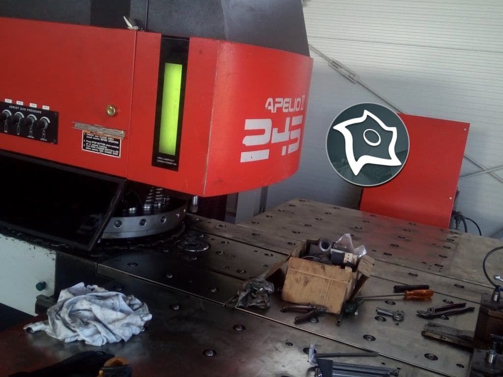 Комбинированный пробивной пресс с лазером Amada Apelio II 245-ID14529