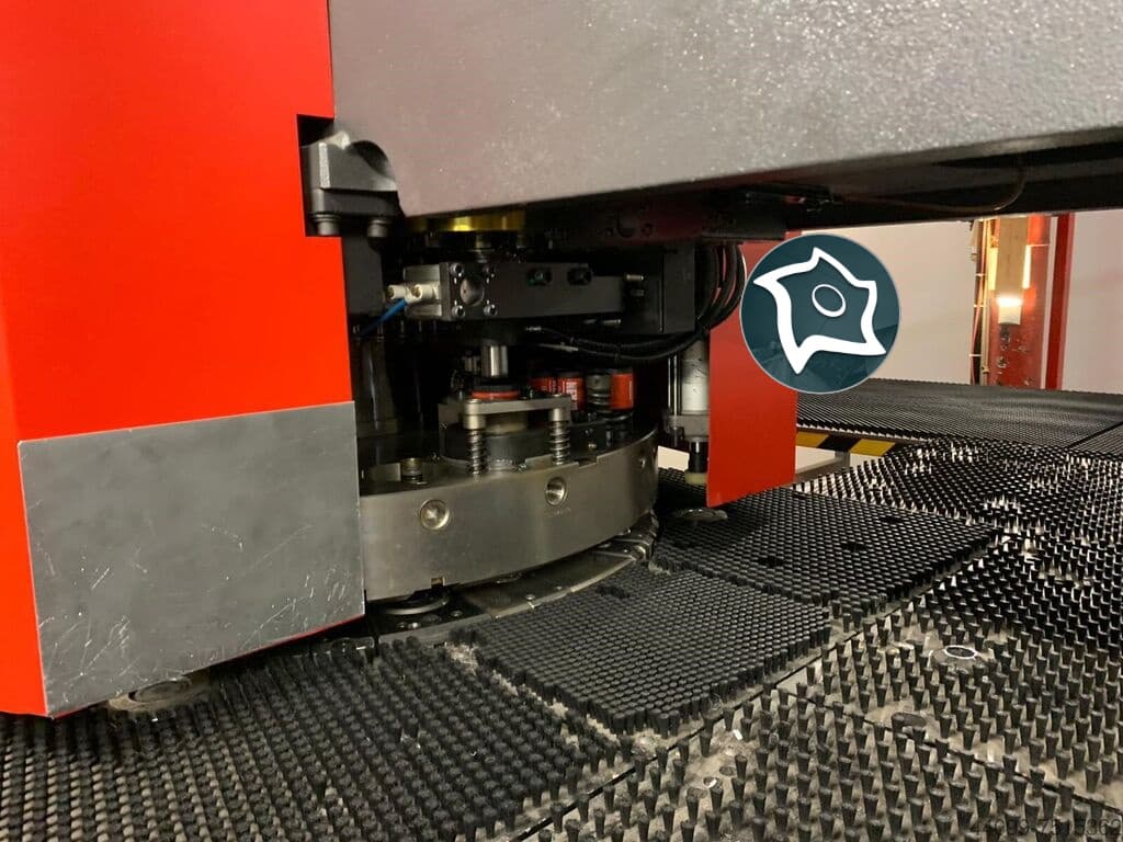 Координатно-пробивной пресс с ЧПУ AMADA PROMECAM AE 255 NT-ID16810