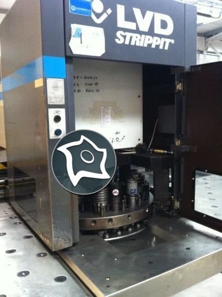 Координатно-пробивной пресс с ЧПУ LVD DELTA 1000 EB-ID13654