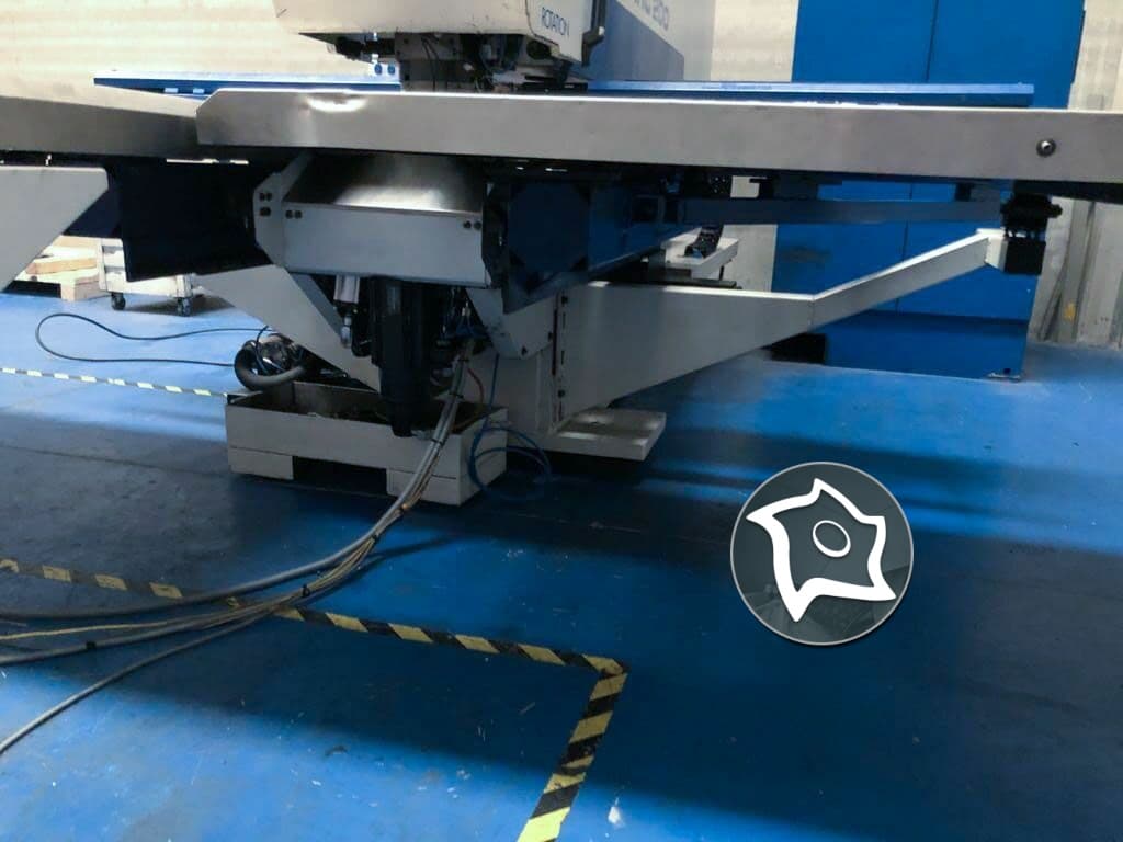 Координатно-пробивной пресс с ЧПУ TRUMPF TC 200 R-ID14751