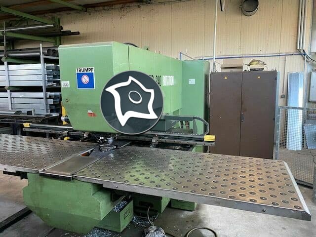 Координатно-пробивной пресс с ЧПУ TRUMPF TC 240 R-ID13483