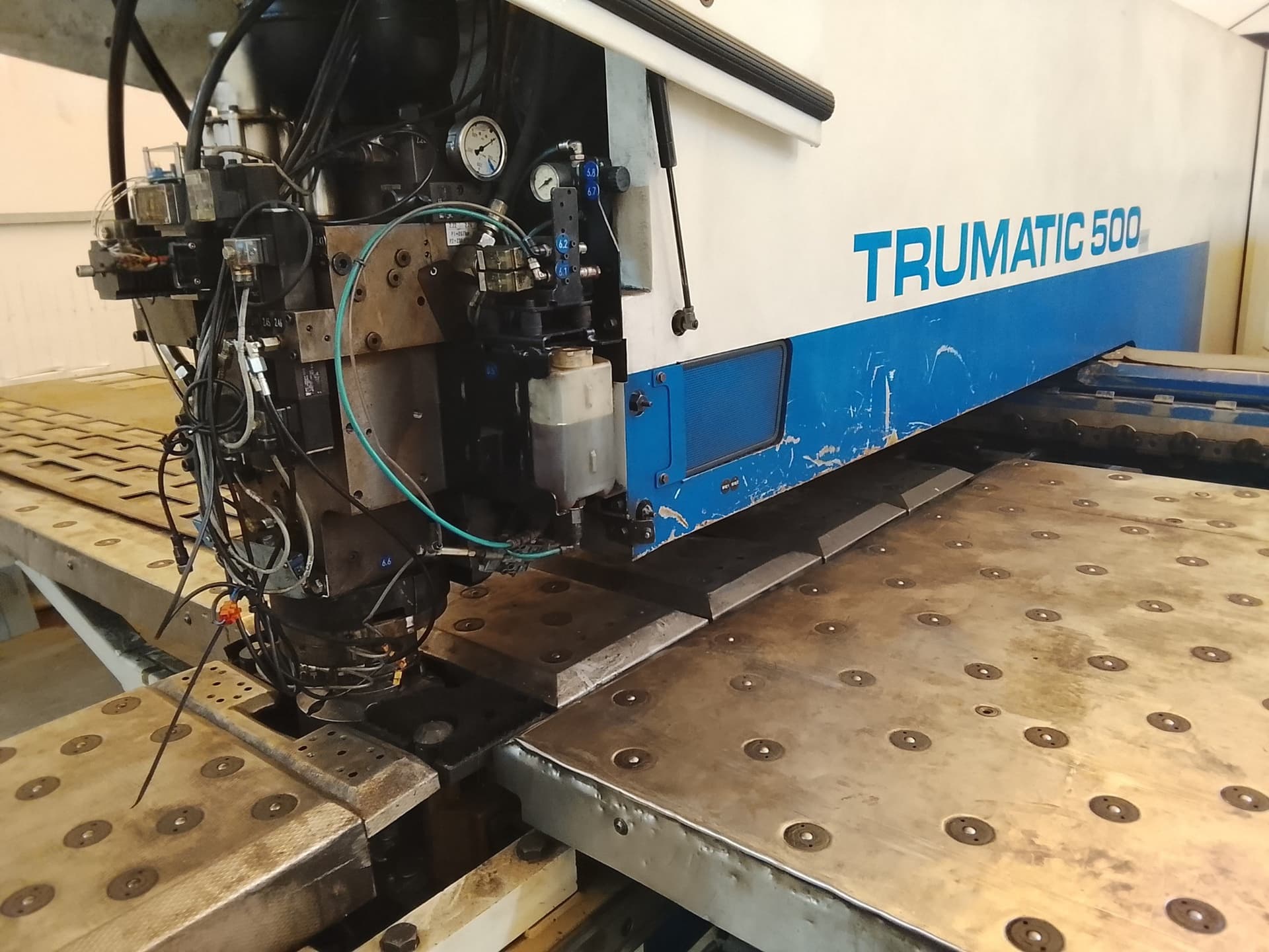 Координатно-пробивной пресс с ЧПУ TRUMPF TRUMATIC 500-ID17699