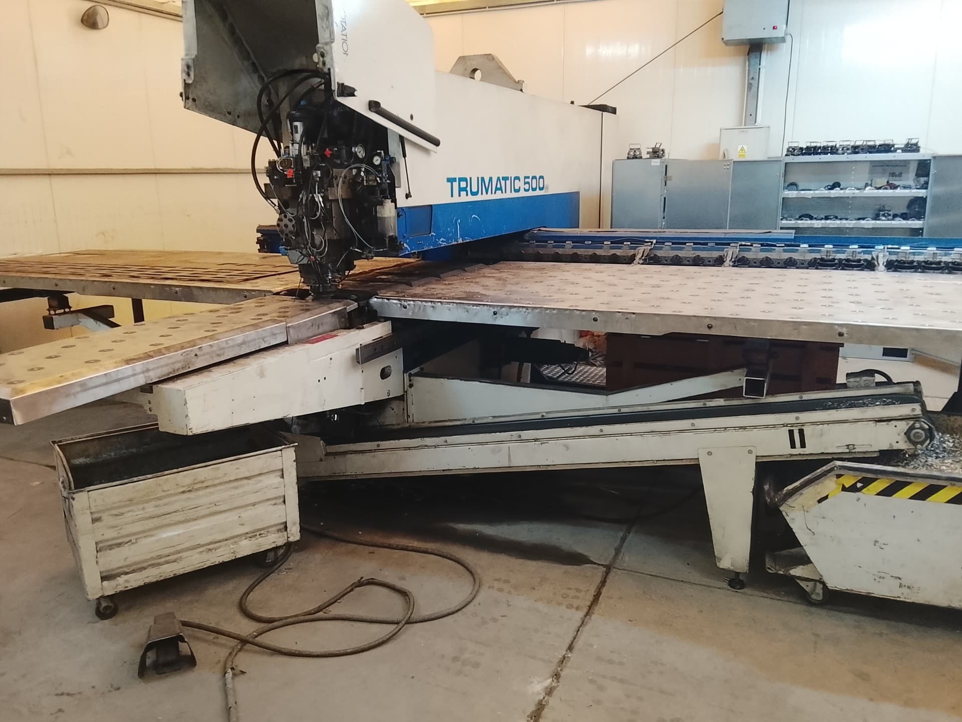 Координатно-пробивной пресс с ЧПУ TRUMPF TRUMATIC 500-ID17699