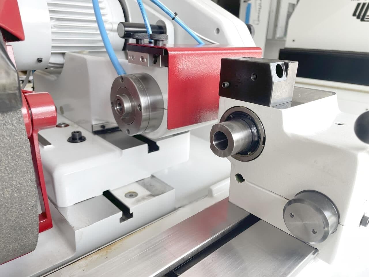 Круглошлифовальный станок STUDER S 20-12-ID17007