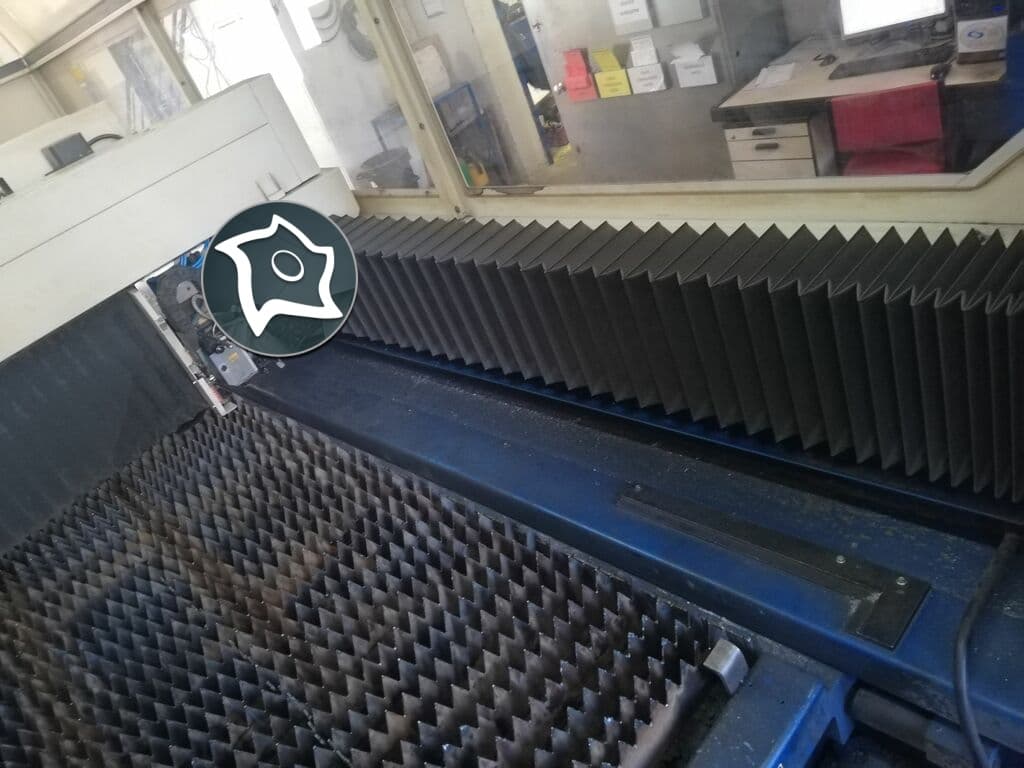 Лазер с ЧПУ Trumpf Trumatic 3030 4kW-ID14569
