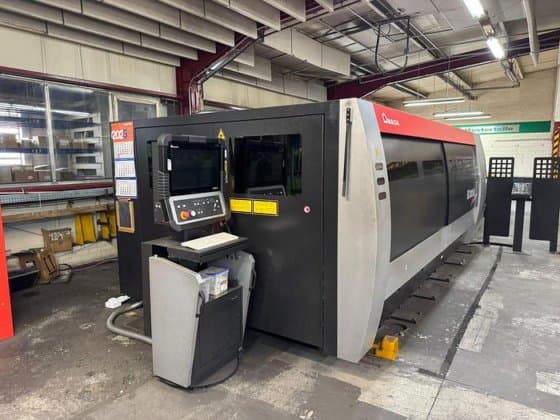 Лазерный комплекс с ЧПУ Amada FLC 3015 AJ 2kW-ID17412