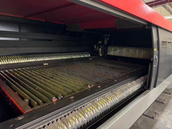 Лазерный комплекс с ЧПУ Amada FLC 3015 AJ 2kW-ID17412