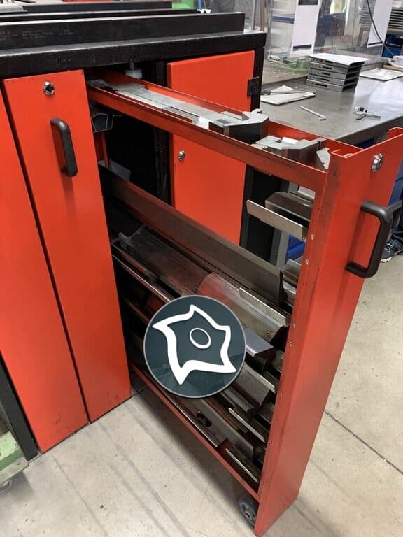 Листогибочный гидравлический пресс с ЧПУ Amada HFE 100-3-ID13865