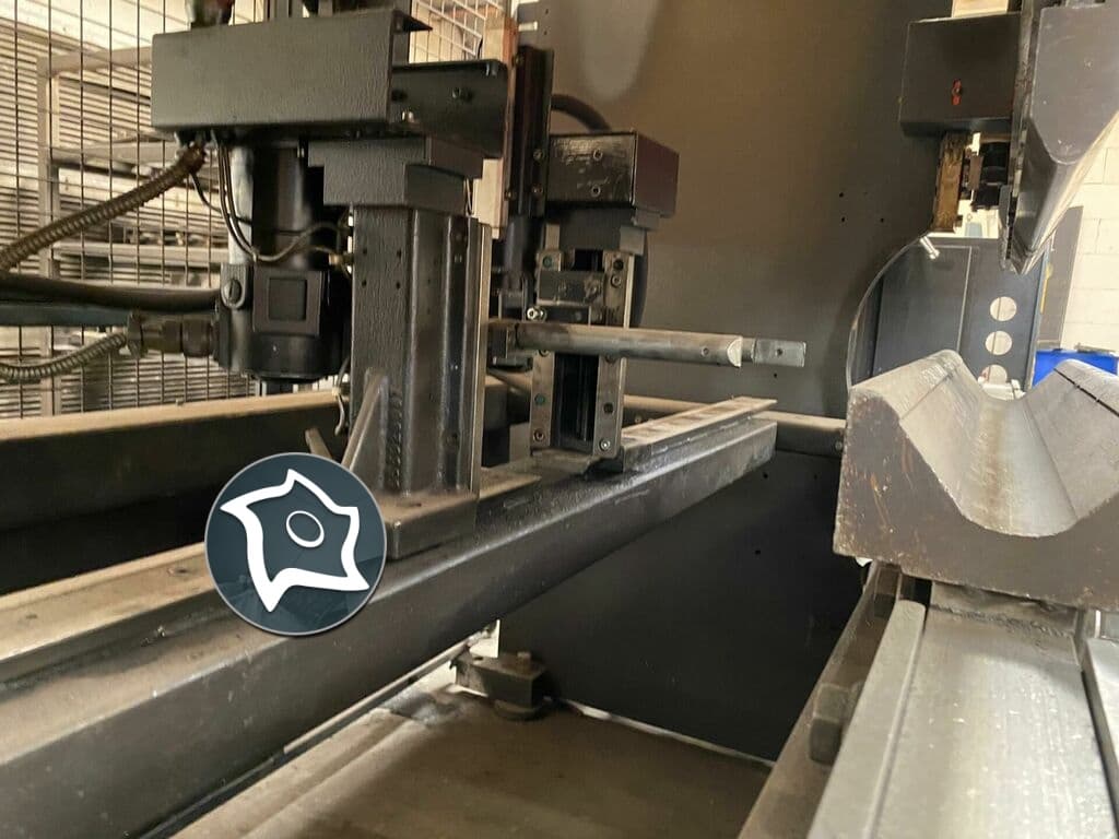 Листогибочный гидравлический пресс с ЧПУ AMADA PROMECAM STPC-ID15574