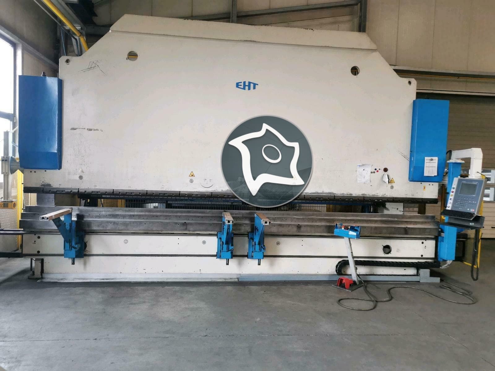 Листогибочный гидравлический пресс с ЧПУ EHT-ID14910