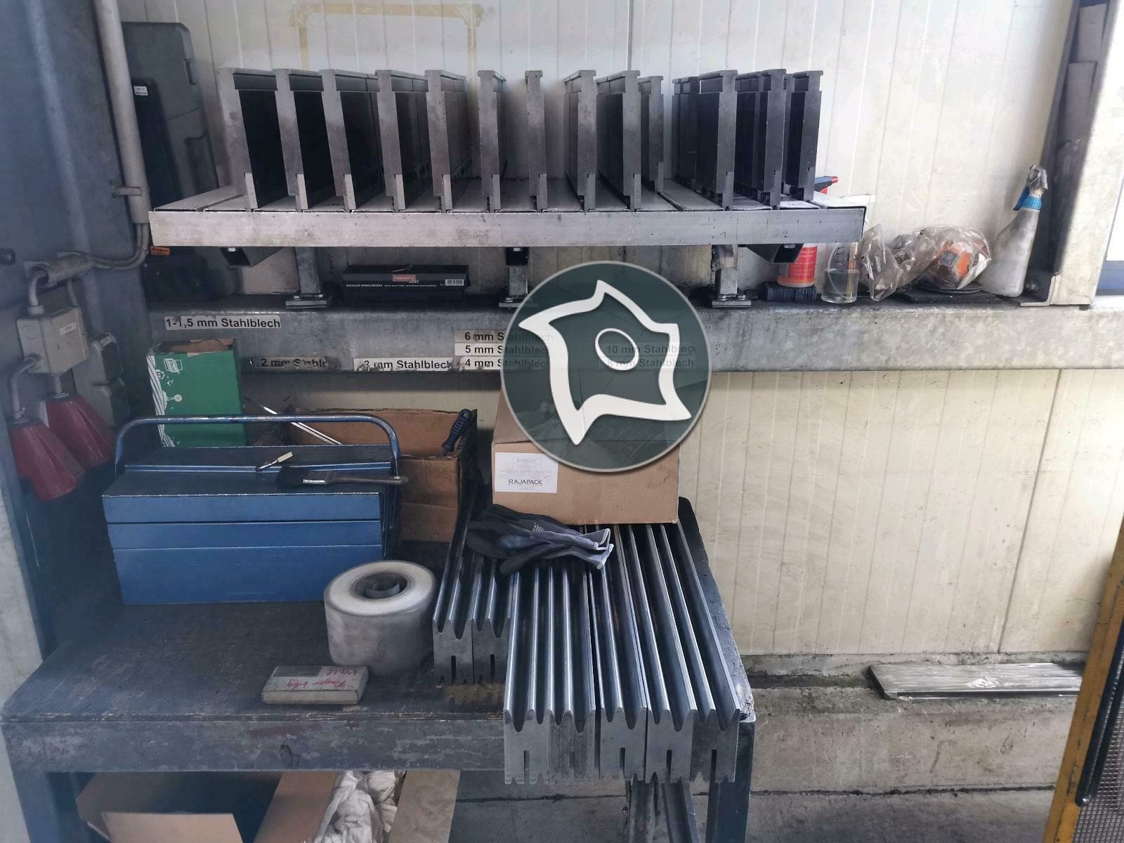 Листогибочный гидравлический пресс с ЧПУ EHT-ID14910