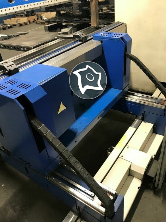 Листогибочный гидравлический пресс с ЧПУ Trumpf TrumaBend V 130-ID15565