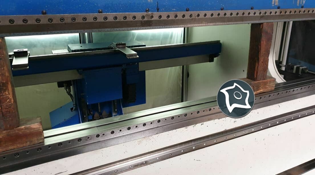 Листогибочный гидравлический пресс с ЧПУ TRUMPF TrumaBend V 85 S-ID15876